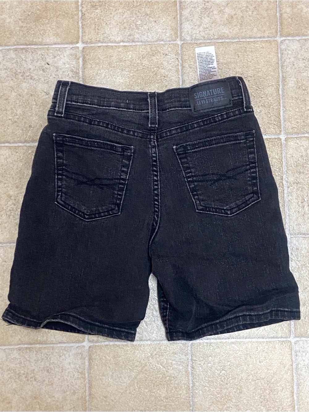 Signature Levi’s Size 8